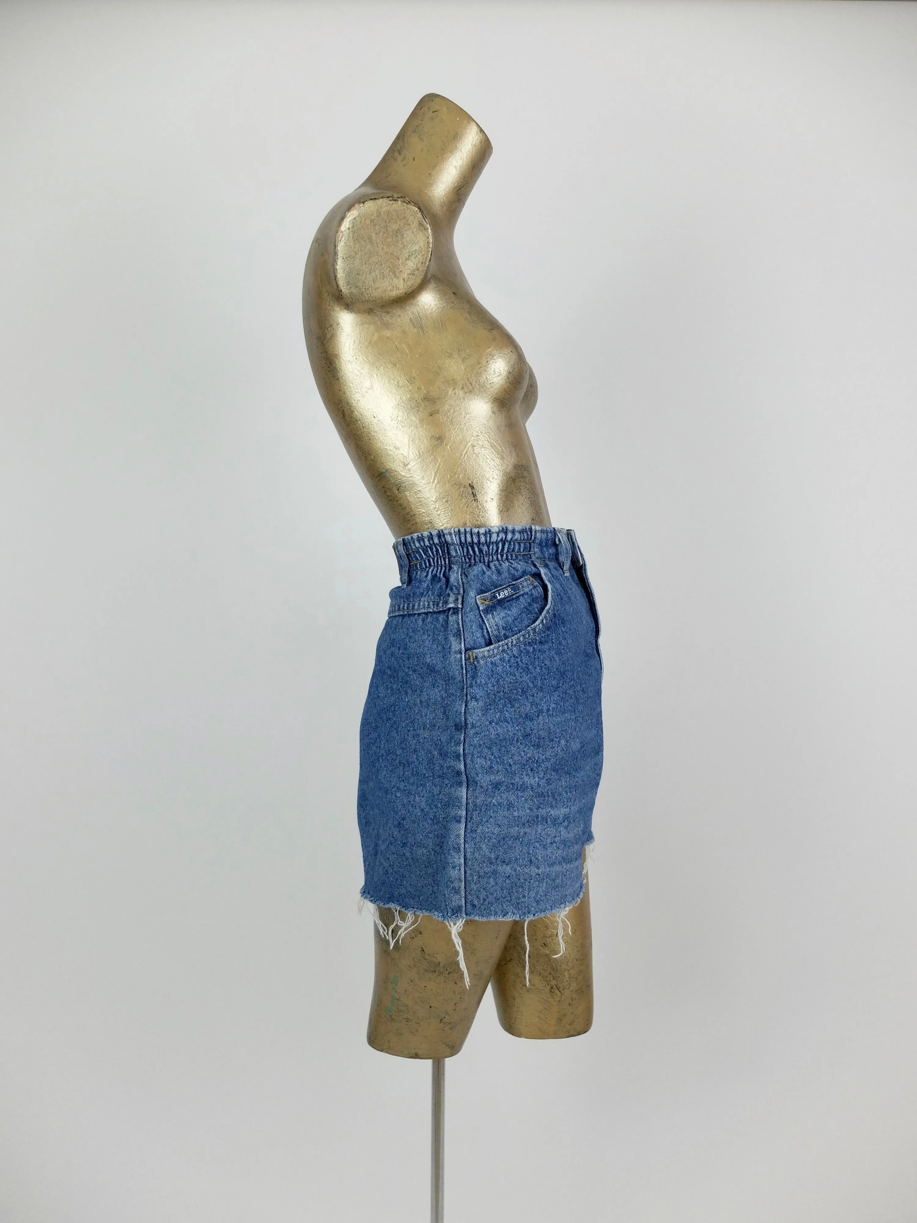 80s Lee High Waisted Medium Wash Blue Denim Jean Cutoff Shorts with Pockets
