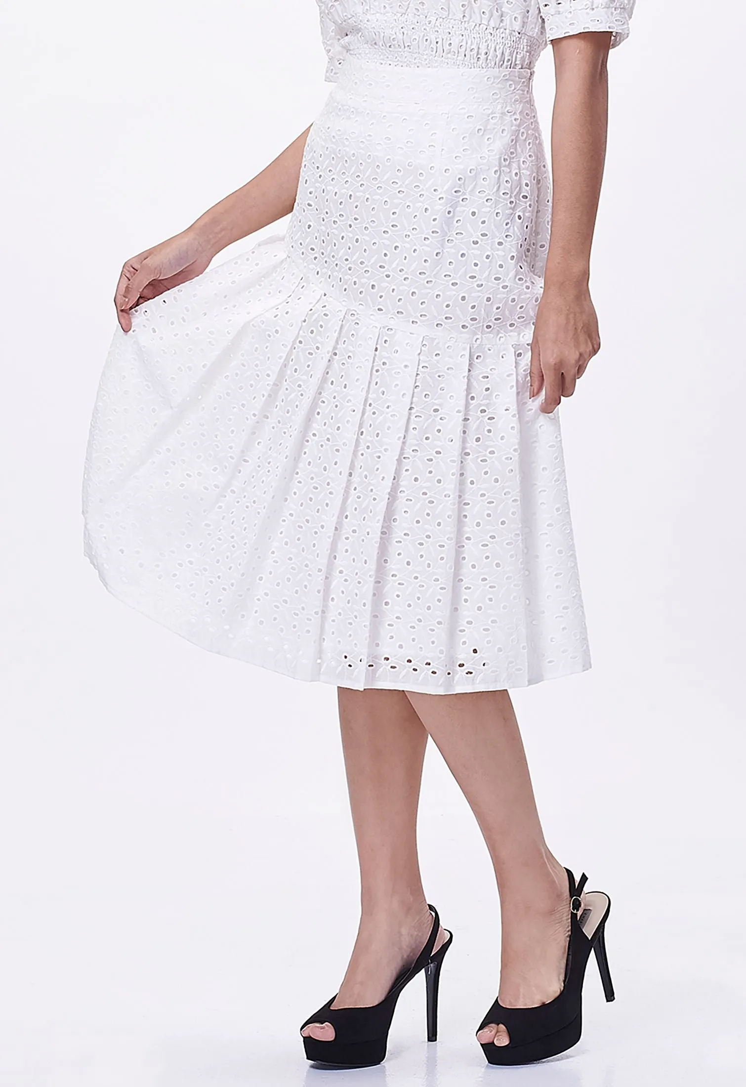 Embroidery Eyelet Panel Skirt