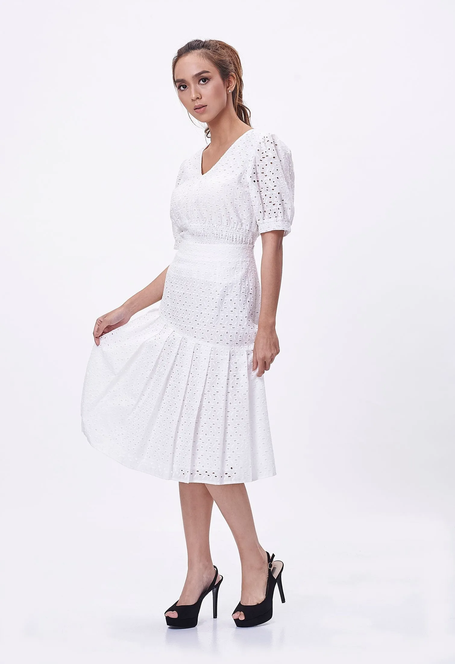 Embroidery Eyelet Panel Skirt