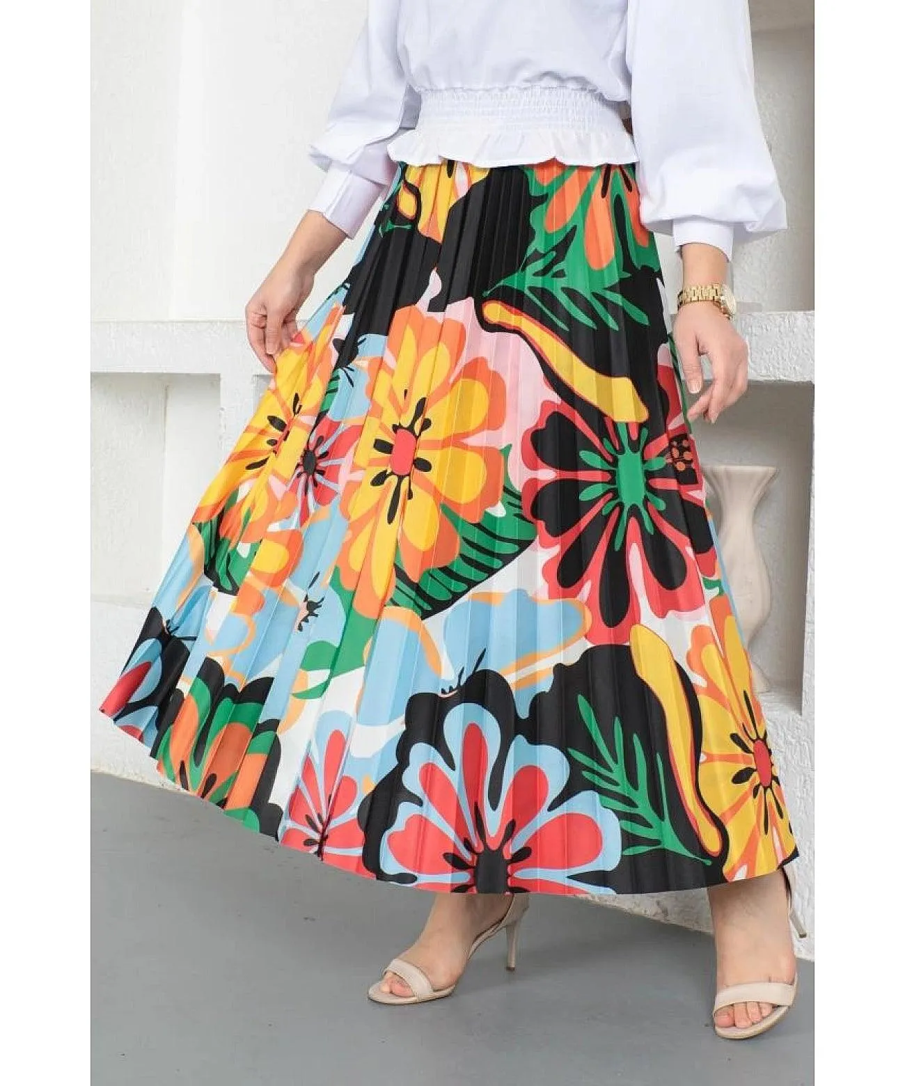 Pleated Long Maxi Skirt with Floral Pattern